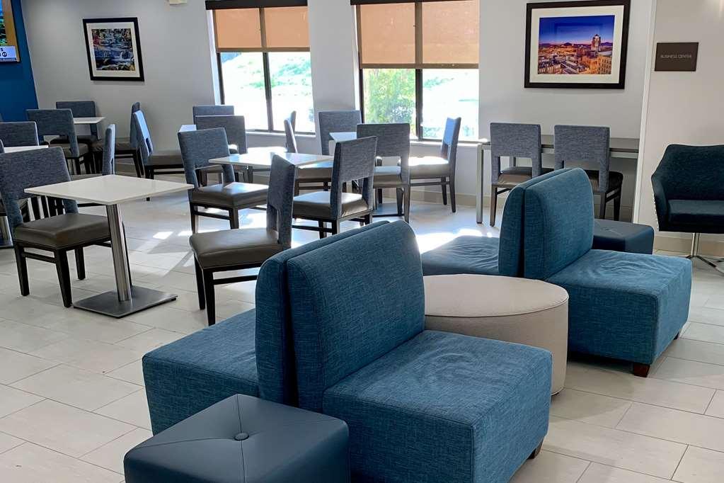 Comfort Inn & Suites Troutville Restaurant foto