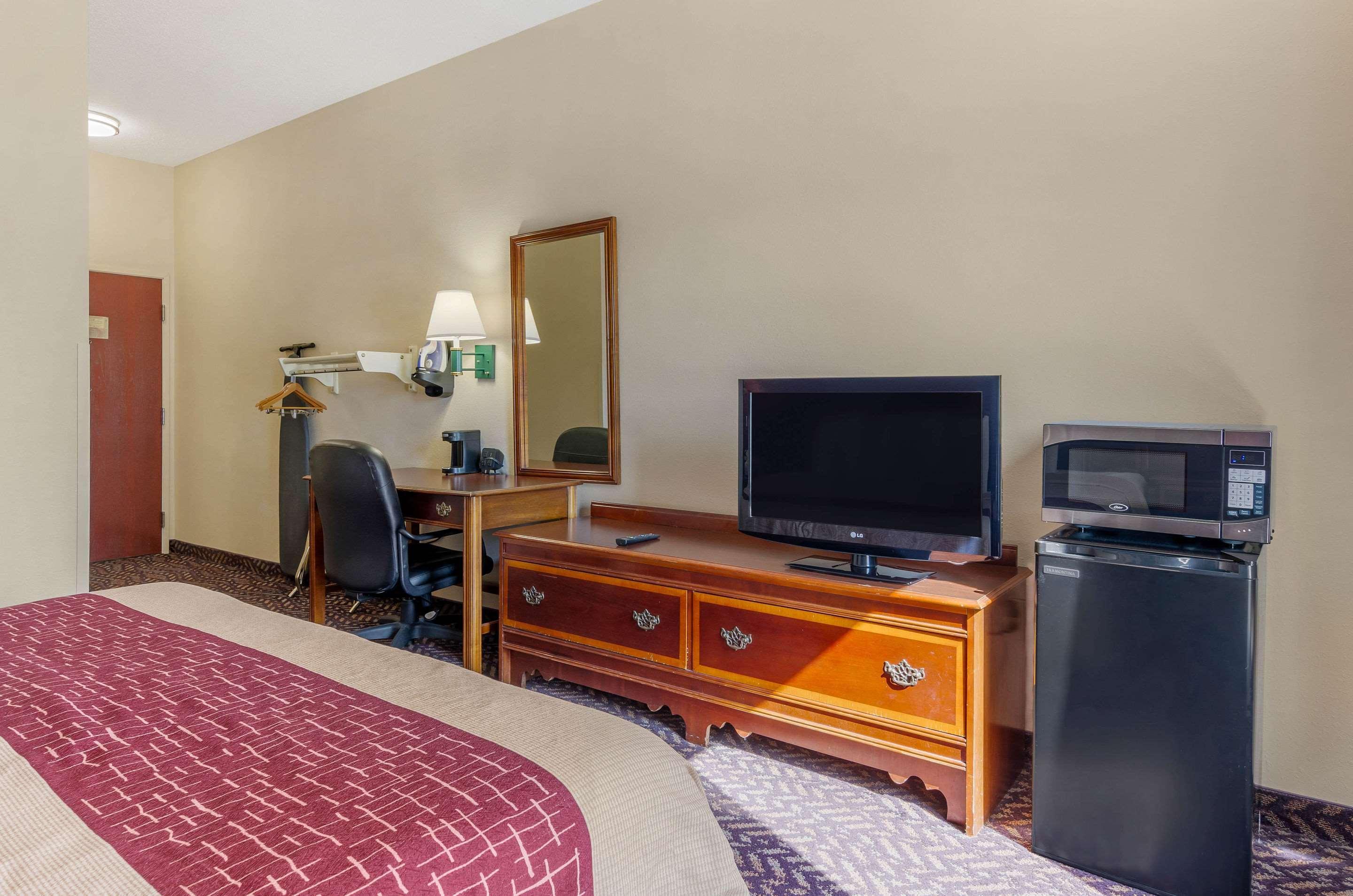 Comfort Inn & Suites Troutville Exterior foto