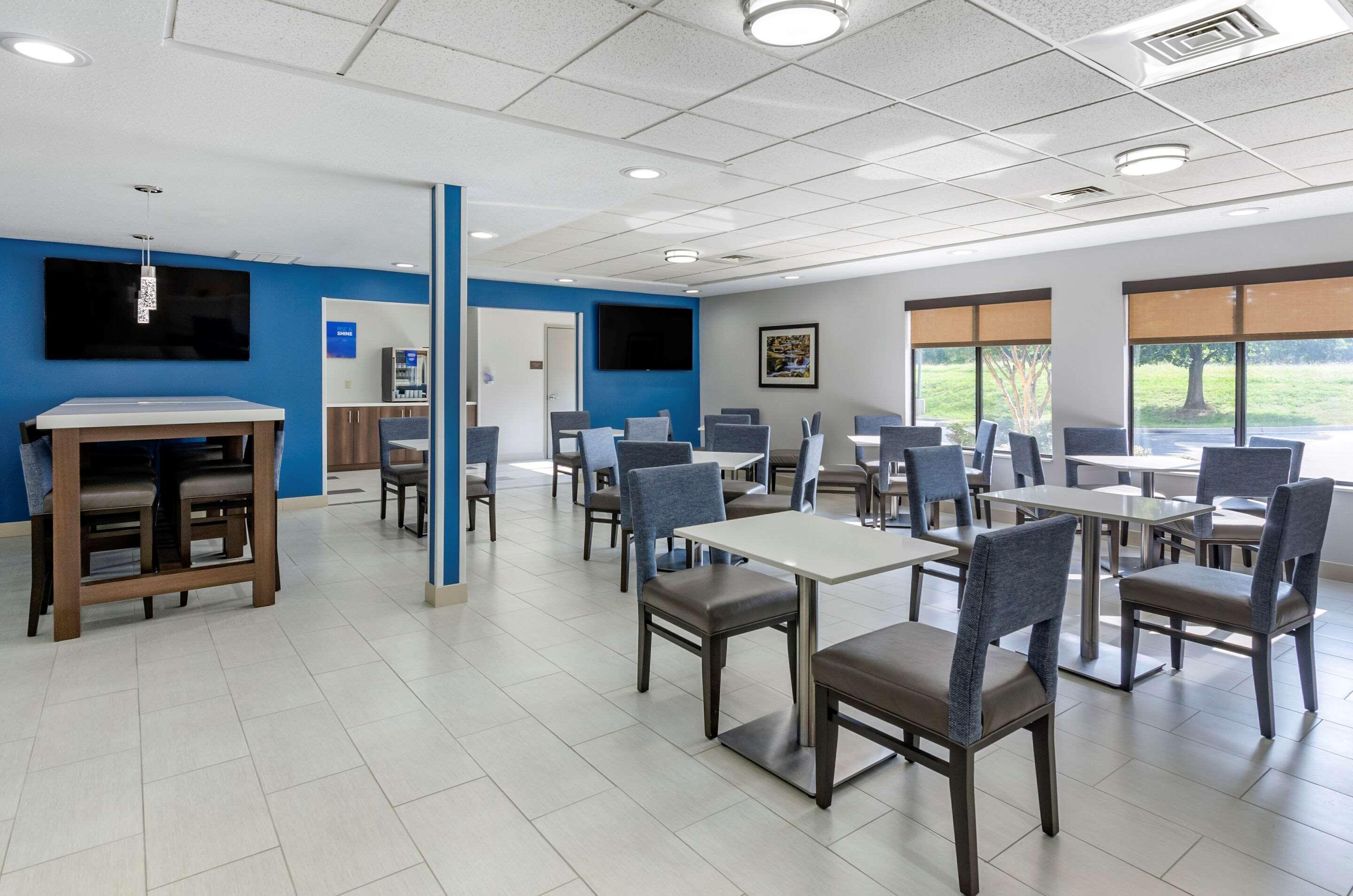 Comfort Inn & Suites Troutville Exterior foto