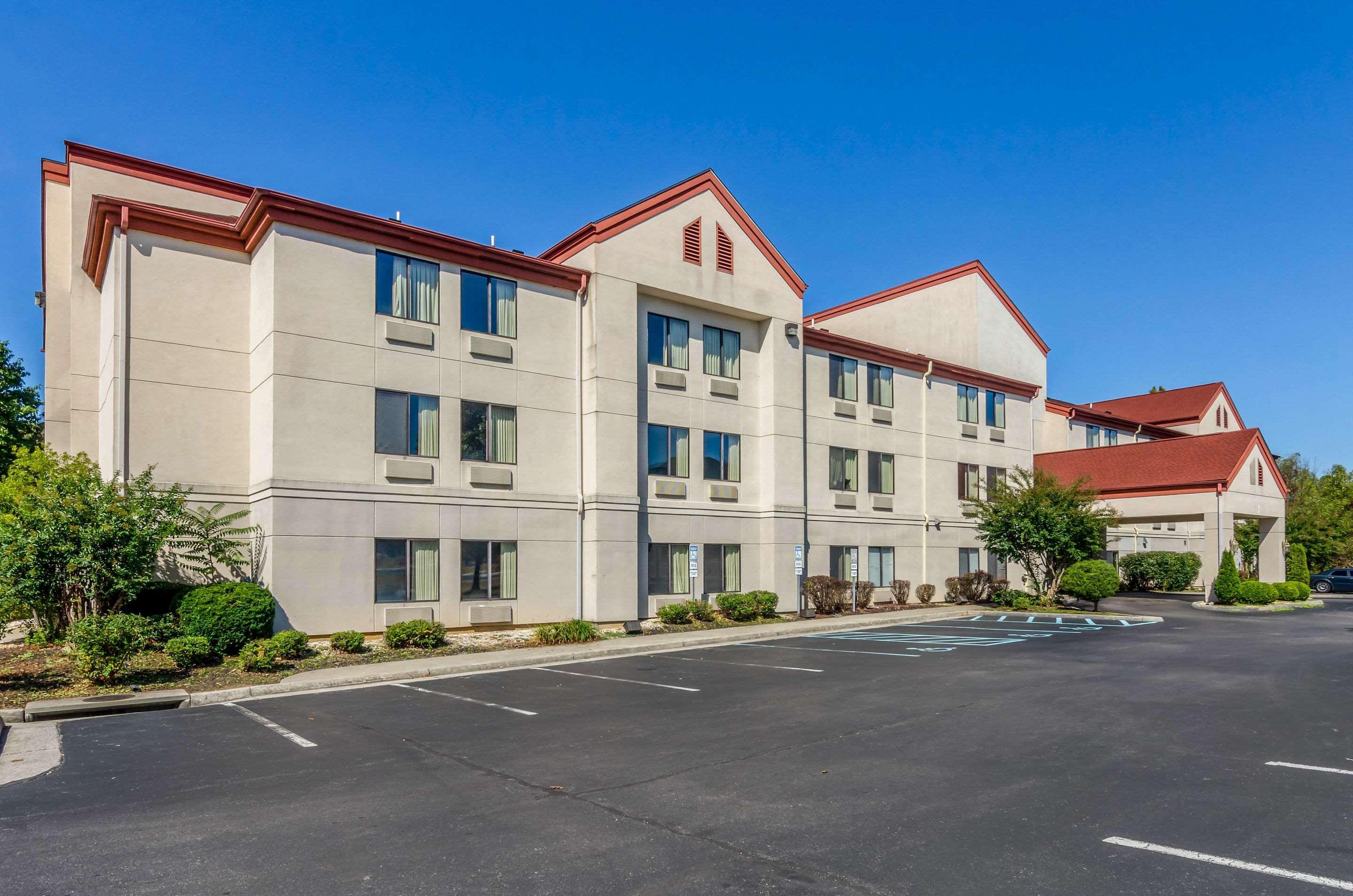 Comfort Inn & Suites Troutville Exterior foto